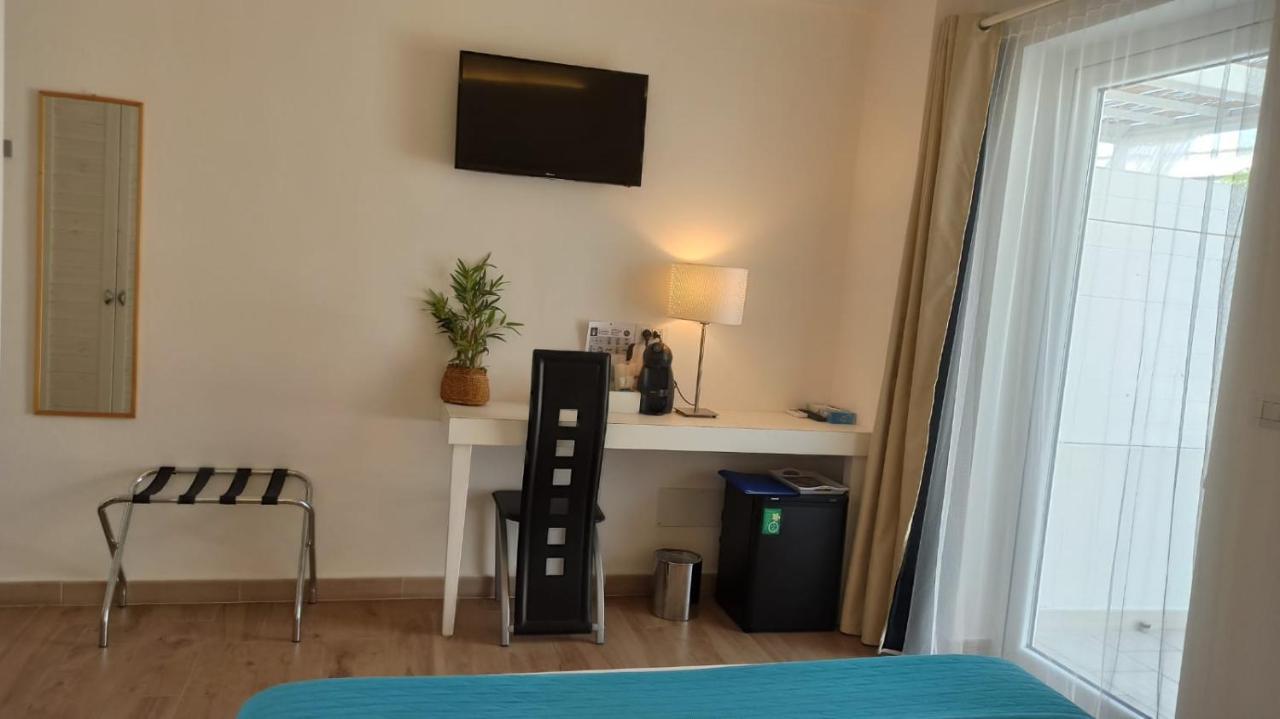 B&B Suites Via Del Mare Presicce Buitenkant foto